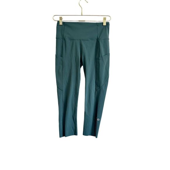 Lululemon Fast & Free Crop II Women 6 Green Smoke‎ High Rise Stretch Activewear - Picture 1 of 4